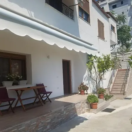 Vila Alikaj Homestay *