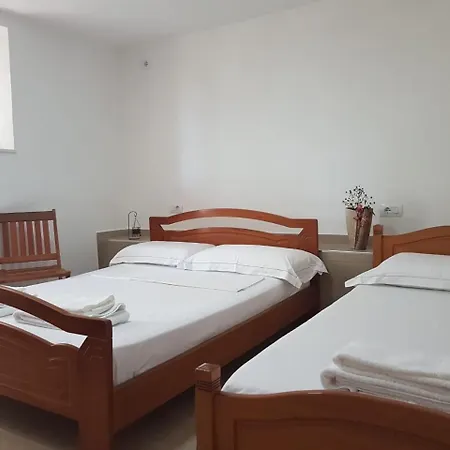 Vila Alikaj Homestay Sarande
